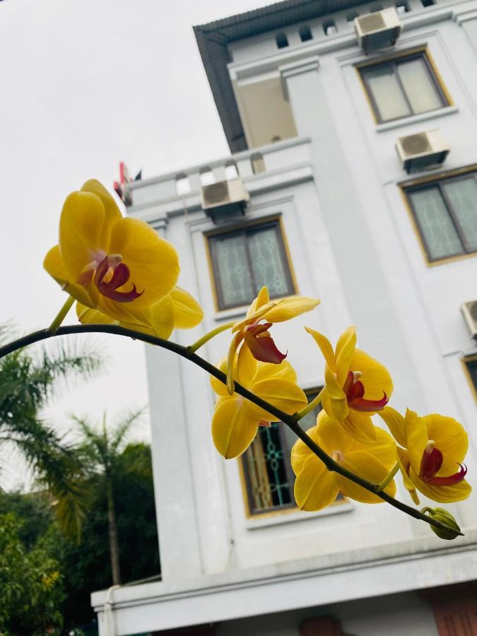 Khách sạn AMI Vinh Exterior foto